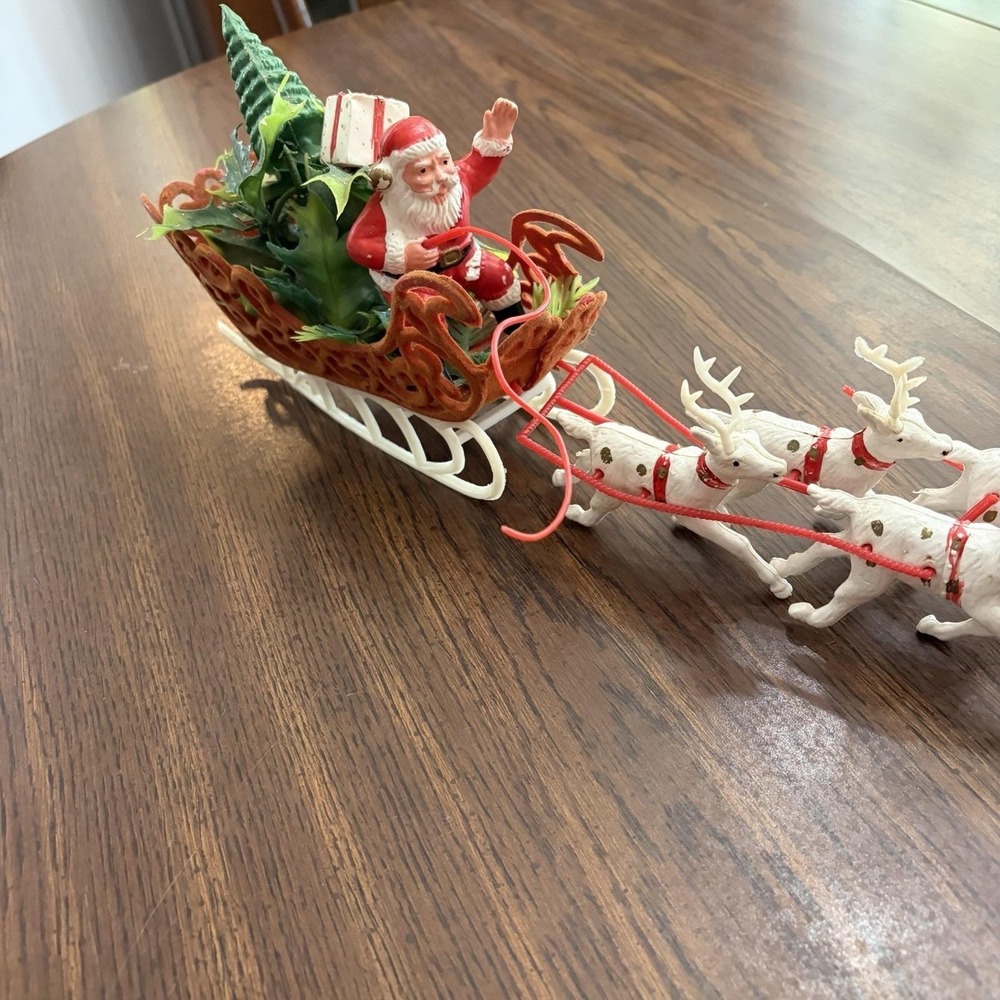 Vintage Mid-Century Santa Sleigh 6 Reindeer Kitsch Christmas Decor